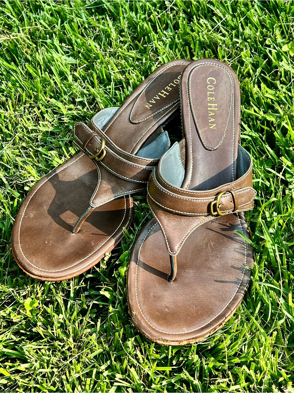 Cole Haan Kitten Heels Thong Sandals y2k stacked heel brown Brazil wood 8B